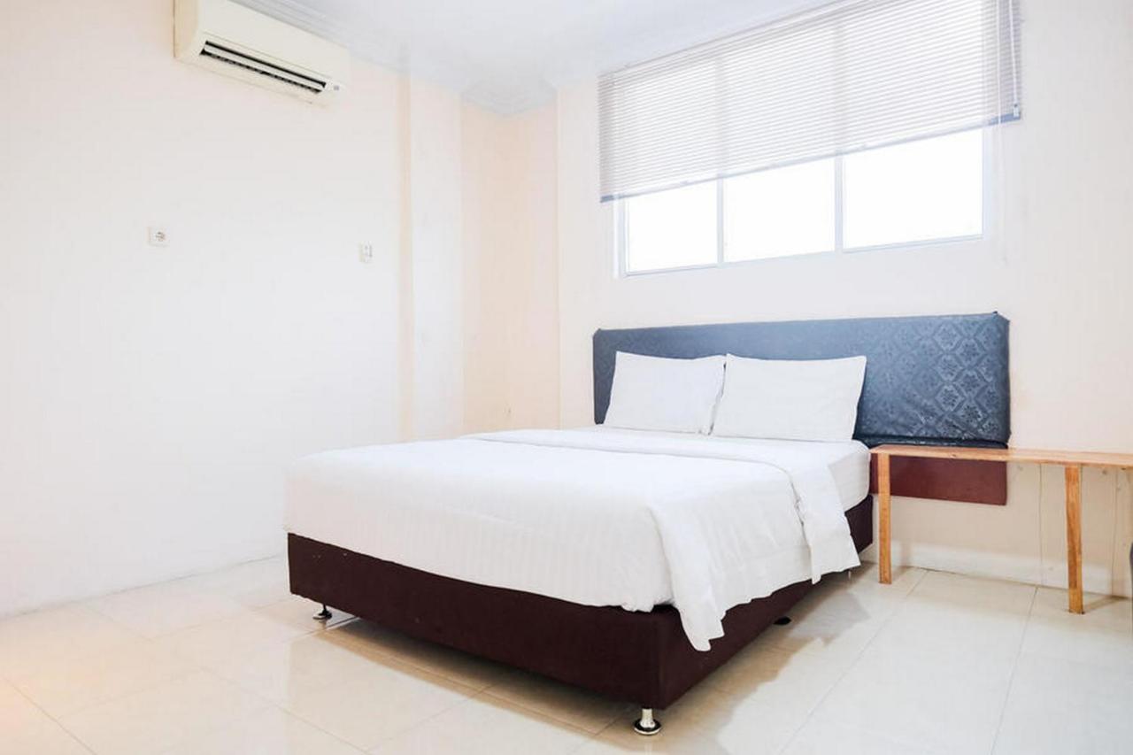 Waringin Residence Redpartner Medan Exteriör bild