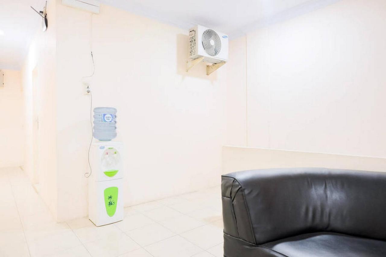Waringin Residence Redpartner Medan Exteriör bild